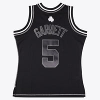 Boston Celtics Mitchell & Ness Kevin Garnett 2007 Contrast 2K Swingman Jersey - Black